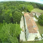 Chateau De La Combe 4*