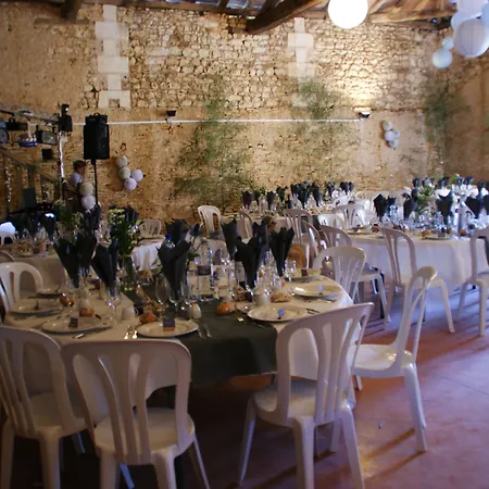 Chateau De La Combe فندق مبيت وإفطار Puyrenier