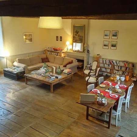 Chateau De La Combe Bed & Breakfast Puyrenier