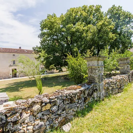 Chateau De La Combe