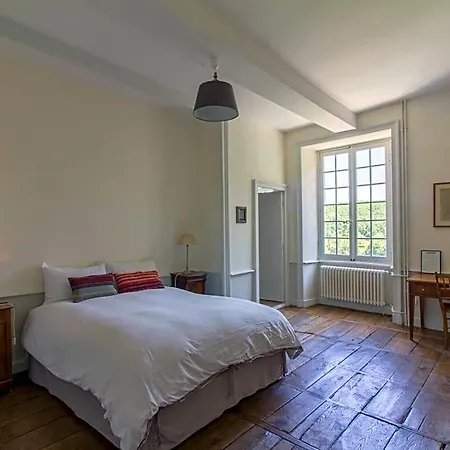 ベッド・アンド・ブレックファスト Chateau De La Combe Puyrenier