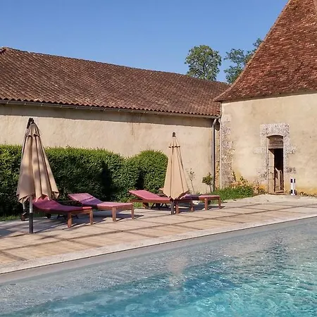 Chateau De La Combe فندق مبيت وإفطار 4*