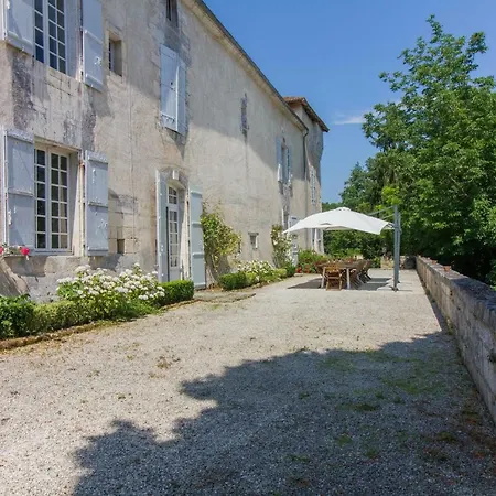 Chateau De La Combe 3* Puyrenier