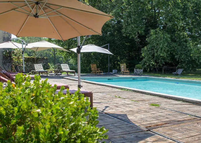 Chateau De La Combe 4* Puyrenier