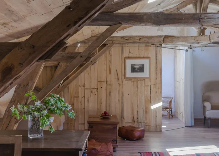 Chateau De La Combe 4* Puyrenier