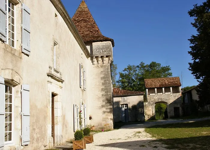Chateau De La Combe Отель типа 