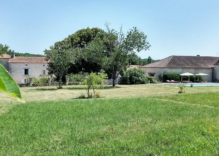 Chateau De La Combe فندق مبيت وإفطار Puyrenier