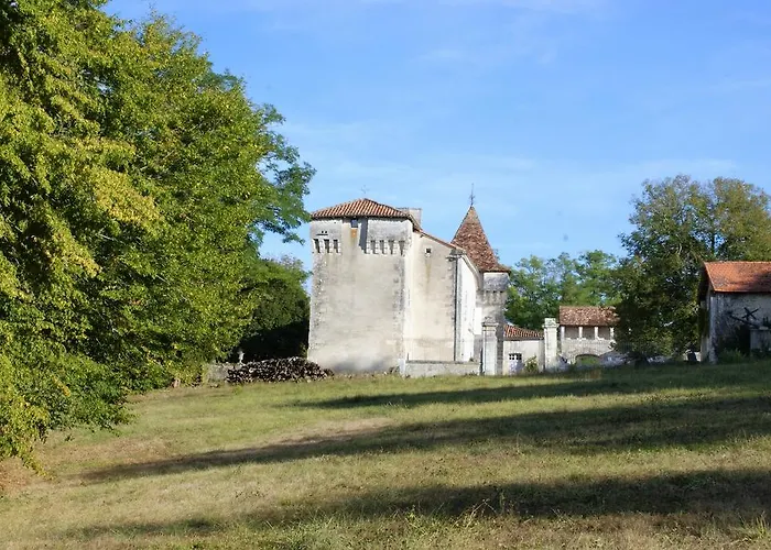 Chateau De La Combe