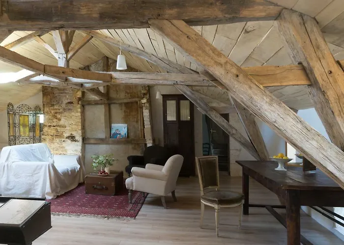 Chateau De La Combe Couette-café Puyrenier